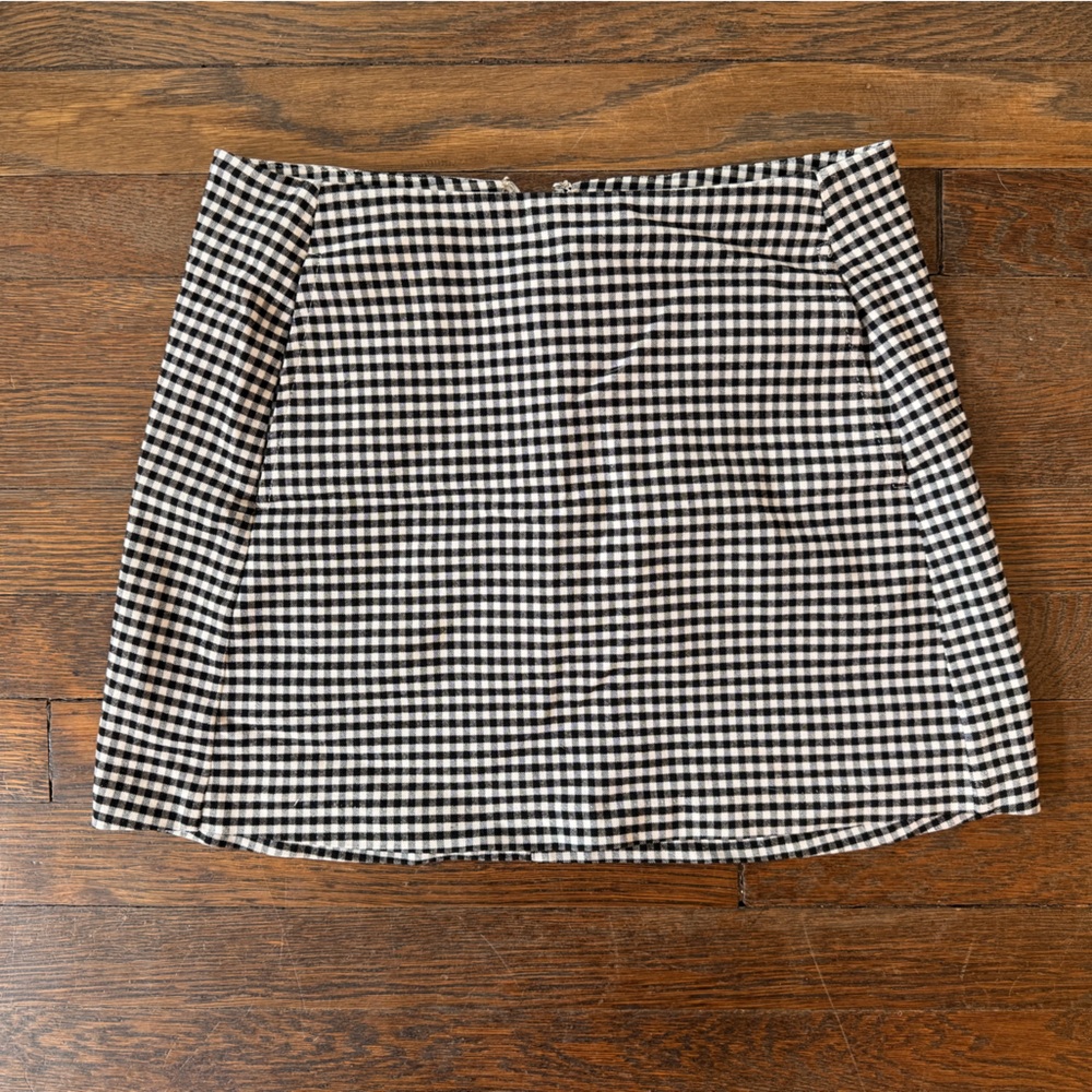 Urban Outfitters Black and White Gingham Mini Skirt